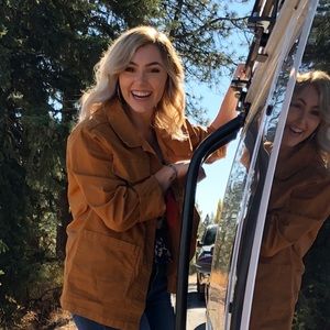 Meet your Posher, Grace